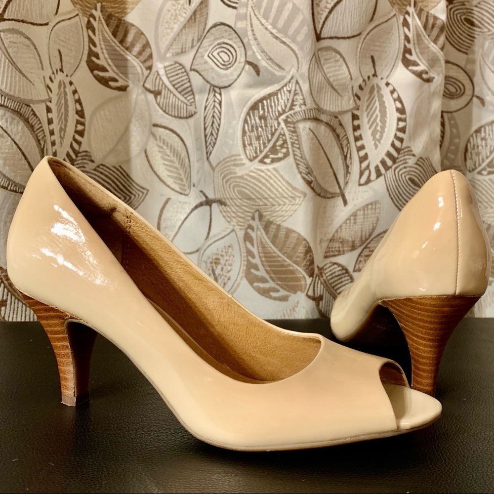 Clark’s Artisan Active Air Sz 7N Peep Toe